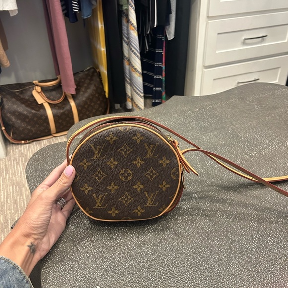 LOUIS VUITTON Boite Chapeau Souple PM Shoulder Bag M45578 Monogram WITH RECEIPT - Picture 4 of 9